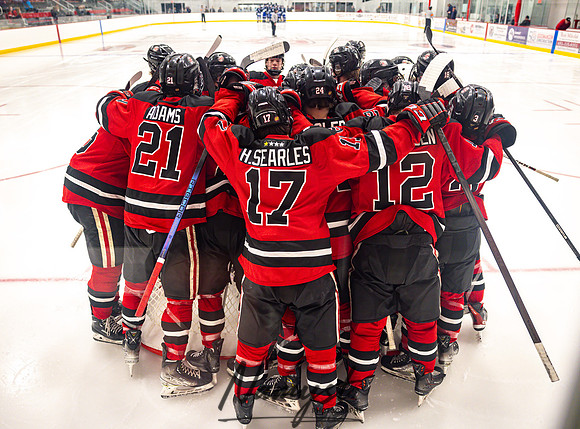 Centennial vs St. Thomas Academy Varsity Hockey 47