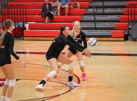 Centennial vs Osseo Girls Varsity Volleyball 207