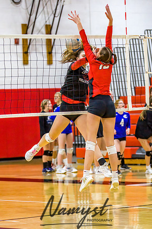 Centennial vs Cambridge Isanti Girls Varsity Volleyball 015