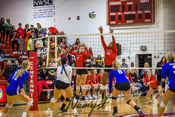 Centennial vs Cambridge Isanti Girls Varsity Volleyball 067