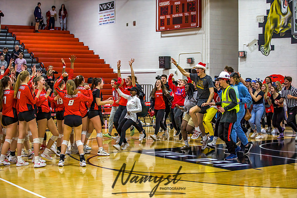 Centennial vs Cambridge Isanti Girls Varsity Volleyball 197