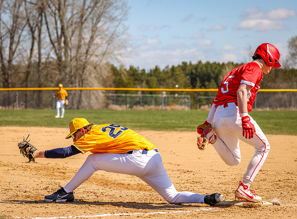Centennial vs Mahtomedi JV Baseball_527