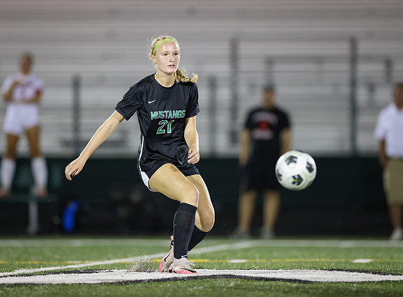 Mounds View vs Stillwater Varsity Soccer 127