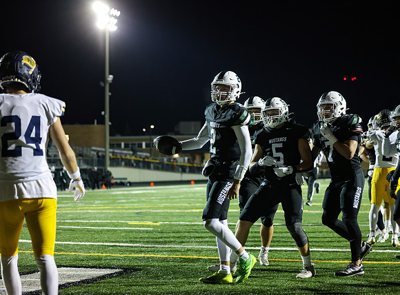 Mounds View vs Prior Lake Varsity Football 20