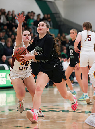 Mounds View vs Forest Lake Varsity Basketball 75