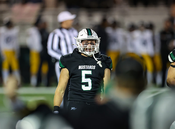 Mounds View vs Prior Lake Varsity Football 240