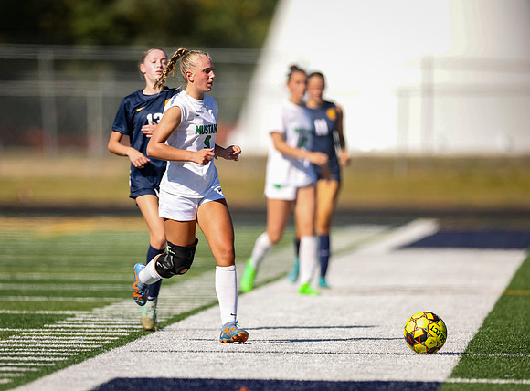 Mounds View vs Mahtomedi Girls Varisty Soccer 102
