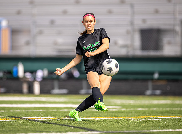 Mounds View vs Blaine Varsity Soccer 24