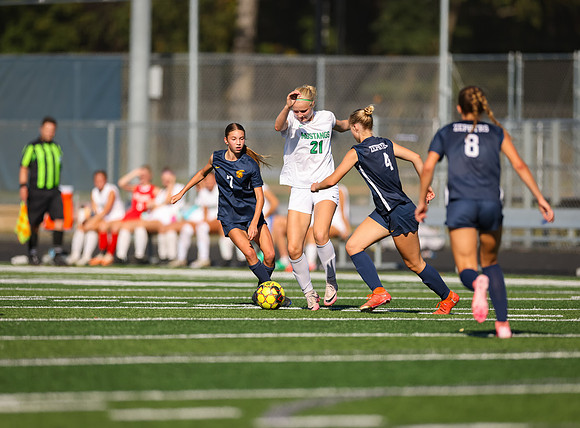 Mounds View vs Mahtomedi Girls Varisty Soccer 212