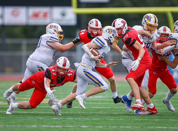 Centennial vs STMA JV Football 246