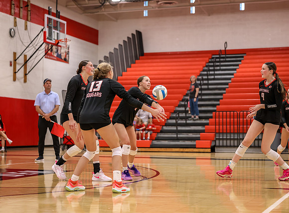 Centennial vs Mounds View Girls Varsity Volleyball 51
