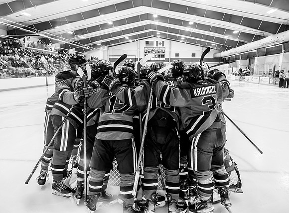 Centennial vs Blaine Varsity Hockey 214