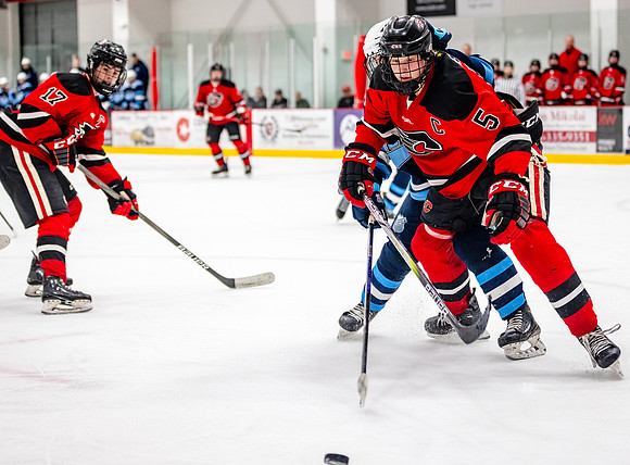 Centennial vs Blaine Varsity Hockey 421