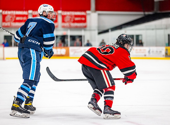 Centennial vs Blaine Varsity Hockey 422
