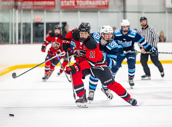 Centennial vs Blaine Varsity Hockey 428