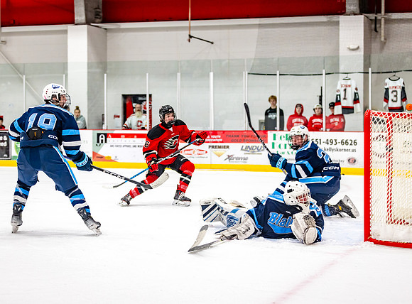 Centennial vs Blaine Varsity Hockey 440