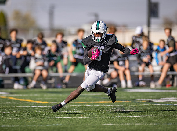 Mounds View vs STMA Varsity Football 282
