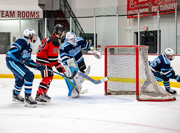 Centennial vs Blaine JV Hockey 67