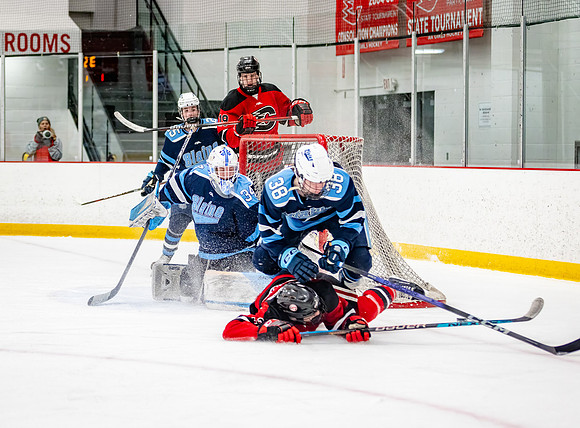 Centennial vs Blaine JV Hockey 77