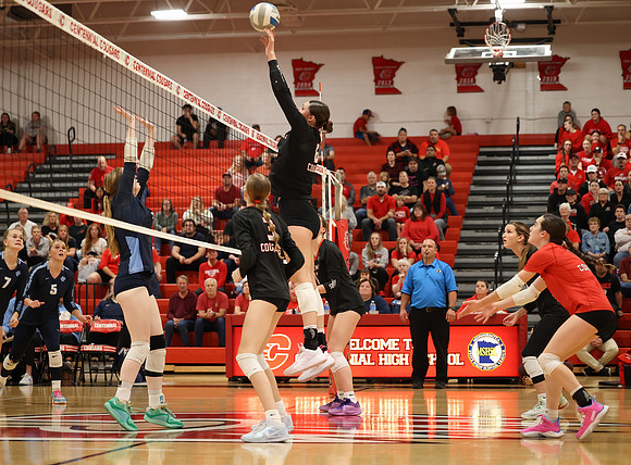 Centennial vs Blaine Girls Varsity Volleyball 77