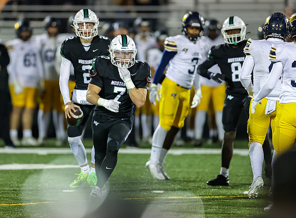 Mounds View vs Prior Lake Varsity Football 229