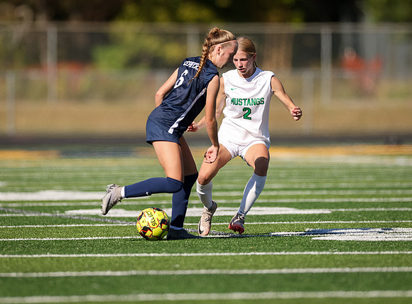 Mounds View vs Mahtomedi Girls Varisty Soccer 150