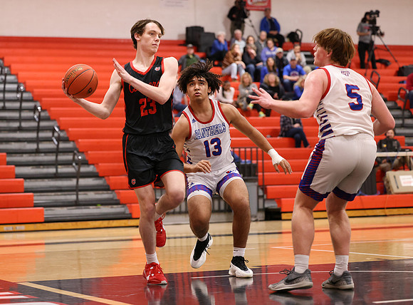 Centennial vs Spring Lake Park Varsity Basketball_282