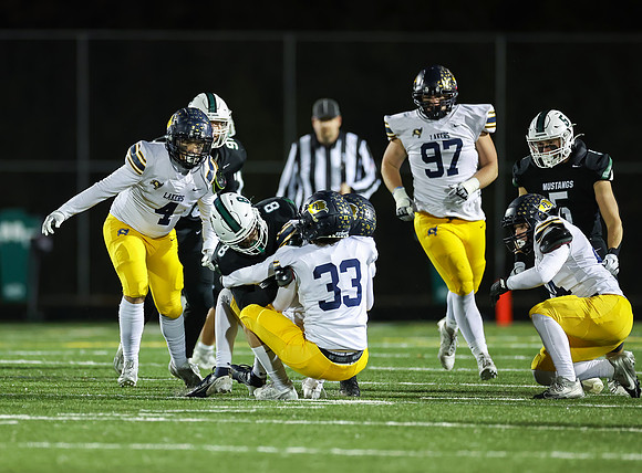 Mounds View vs Prior Lake Varsity Football 123