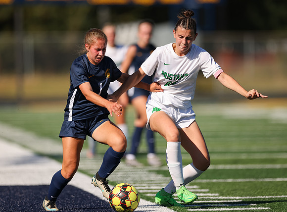 Mounds View vs Mahtomedi Girls Varisty Soccer 172