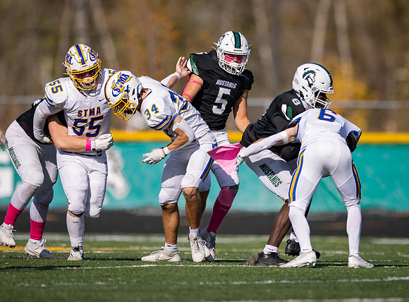 Mounds View vs STMA Varsity Football 262