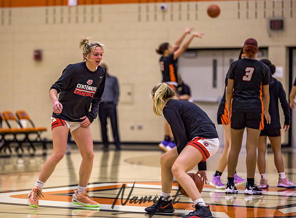 Centennial vs Osseo Girls Varsity Basketball 018