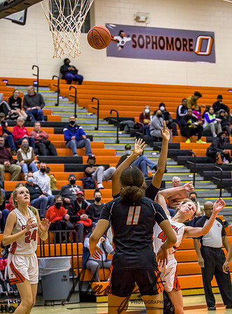 Centennial vs Osseo Girls Varsity Basketball 090