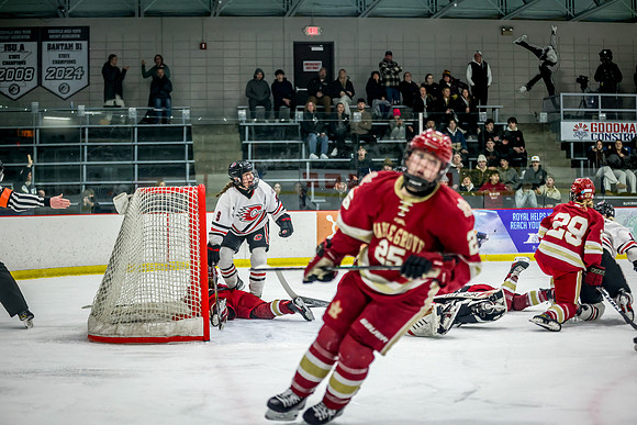 Centennial vs Maple Grove Varsity Hockey 175