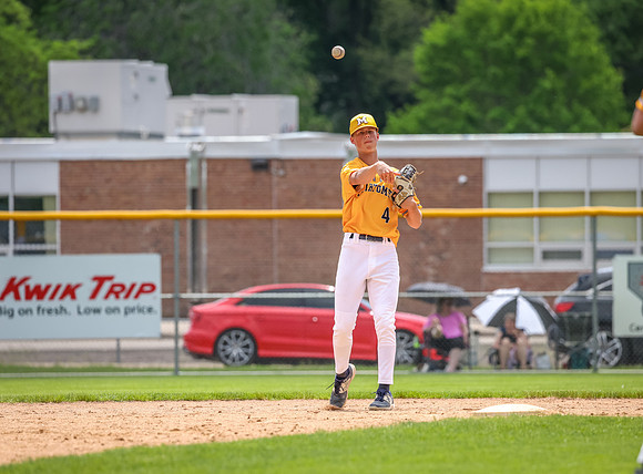 Centennial vs Mahtomedi Baseball 470