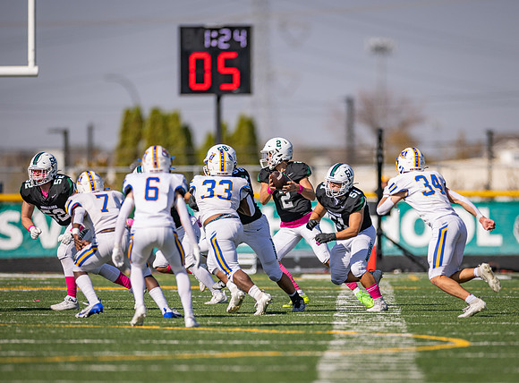 Mounds View vs STMA Varsity Football 237