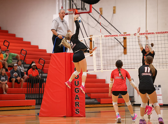 Centennial vs Osseo Girls Varsity Volleyball 221