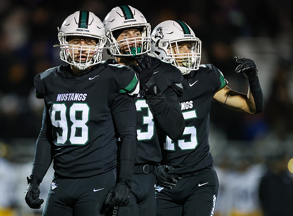 Mounds View vs Prior Lake Varsity Football 104