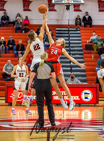 Centennial vs Stillwater Girls Varsity Basketball 010