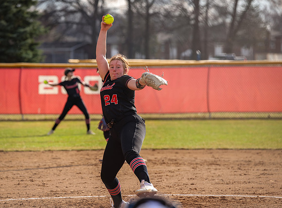 Centennial vs Coon Rapids Softball_513