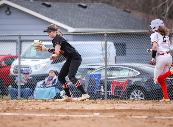 Centennial vs Coon Rapids Softball_607