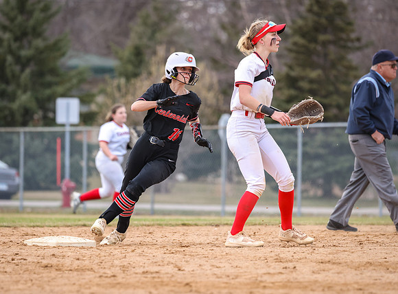 Centennial vs Coon Rapids Softball_652
