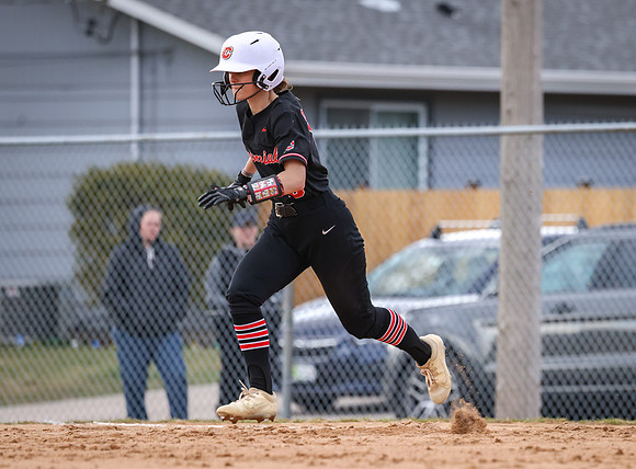 Centennial vs Coon Rapids Softball_649