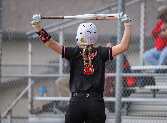 Centennial vs Coon Rapids Softball_795
