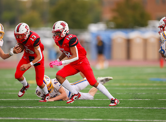 Centennial vs STMA JV Football 160