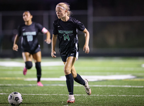 Mounds View vs Stillwater Varsity Soccer 125