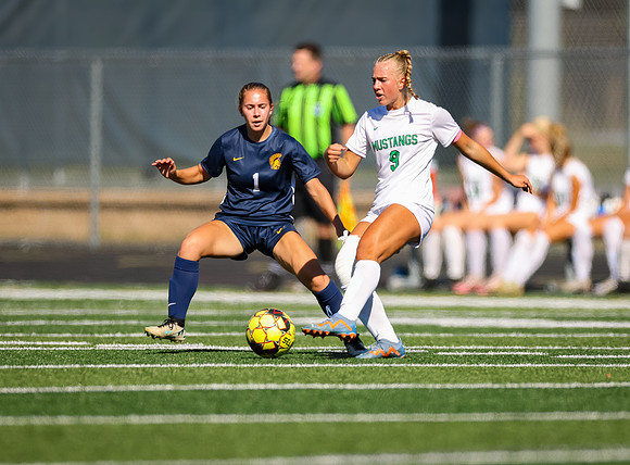 Mounds View vs Mahtomedi Girls Varisty Soccer 38