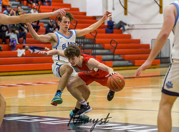 Centennial vs Blaine Boys Varsity Basketball 092
