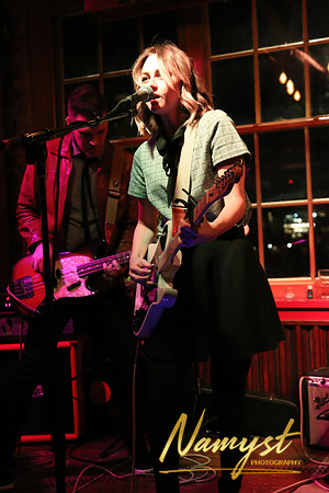The Red Kicks @ the Aster Cafe 850