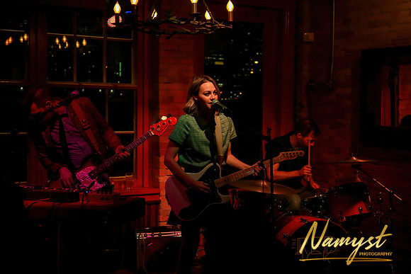 The Red Kicks @ the Aster Cafe 836