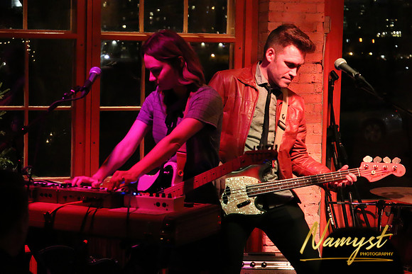 The Red Kicks @ the Aster Cafe 840